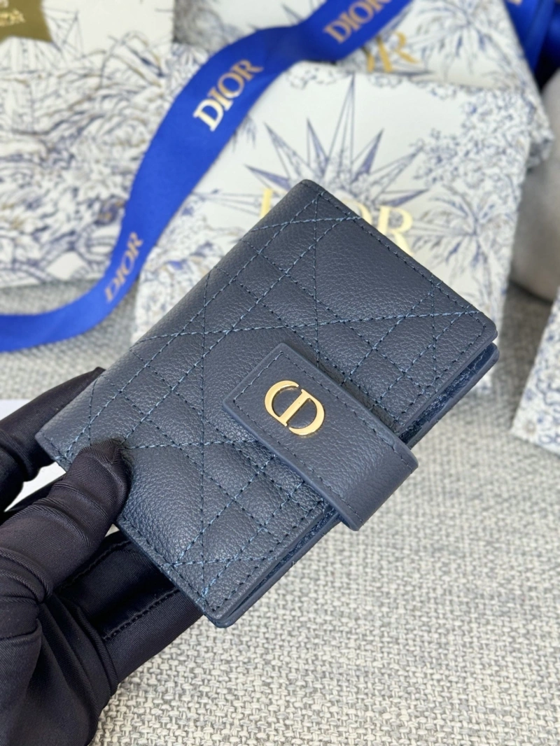 D10r wallets 4081-0688