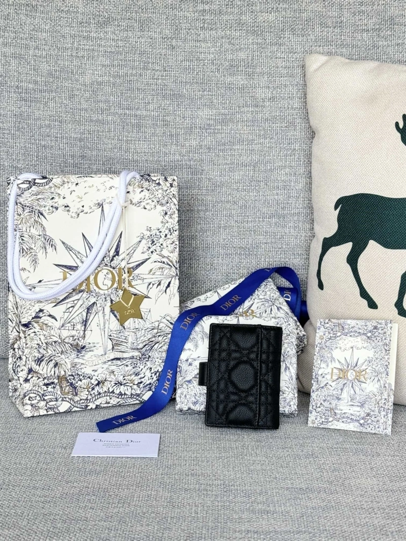 D10r wallets 4081-0690