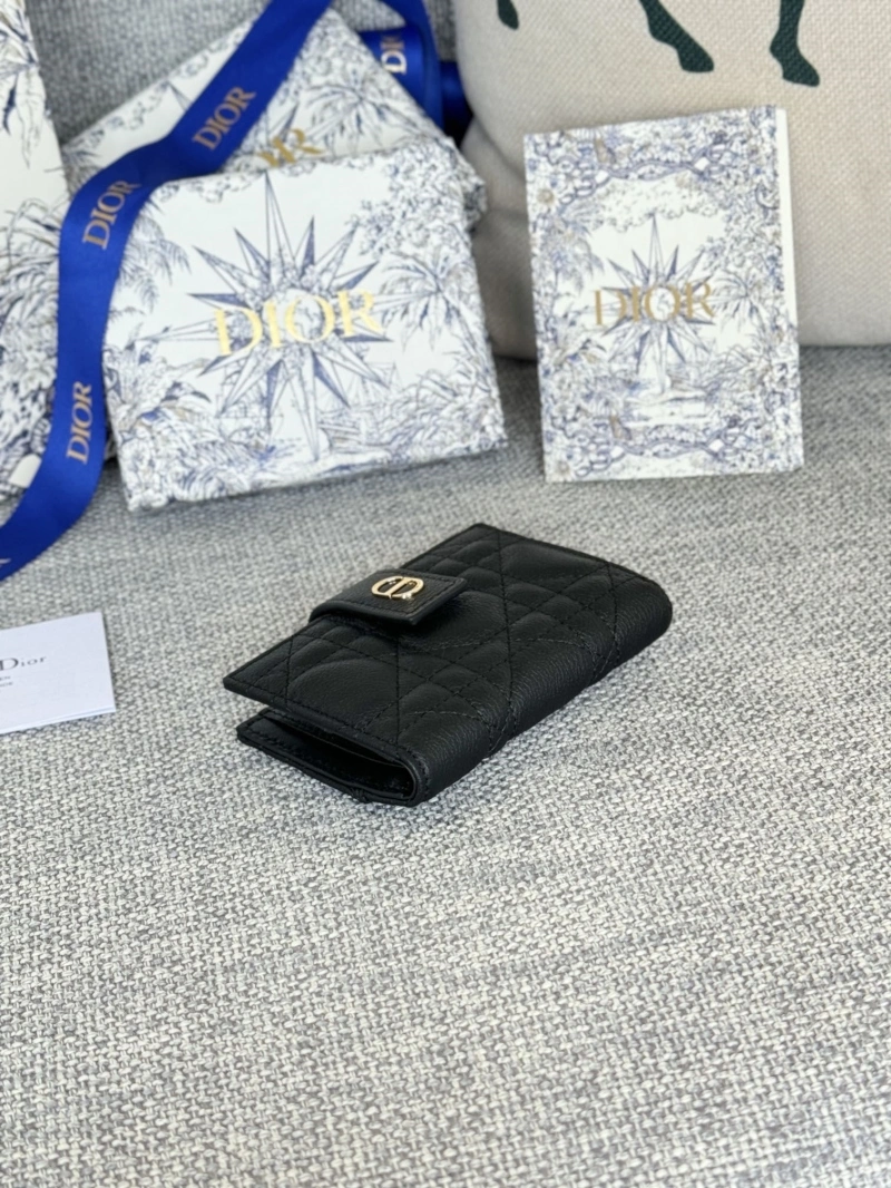 D10r wallets 4081-0690