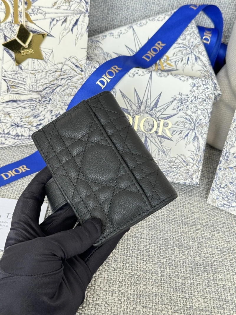 D10r wallets 4081-0690