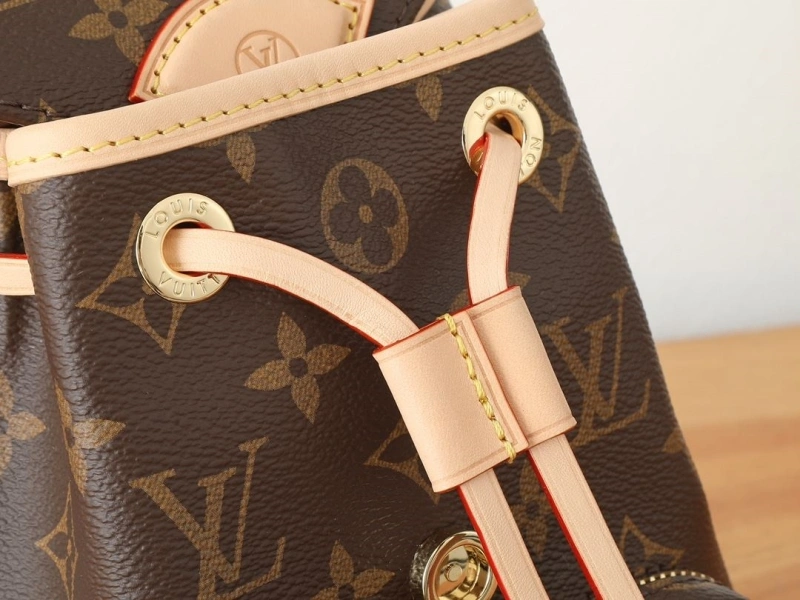 LV Backpacks 4081-0879