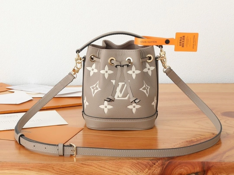 LV Bucket Bags 4081-0895