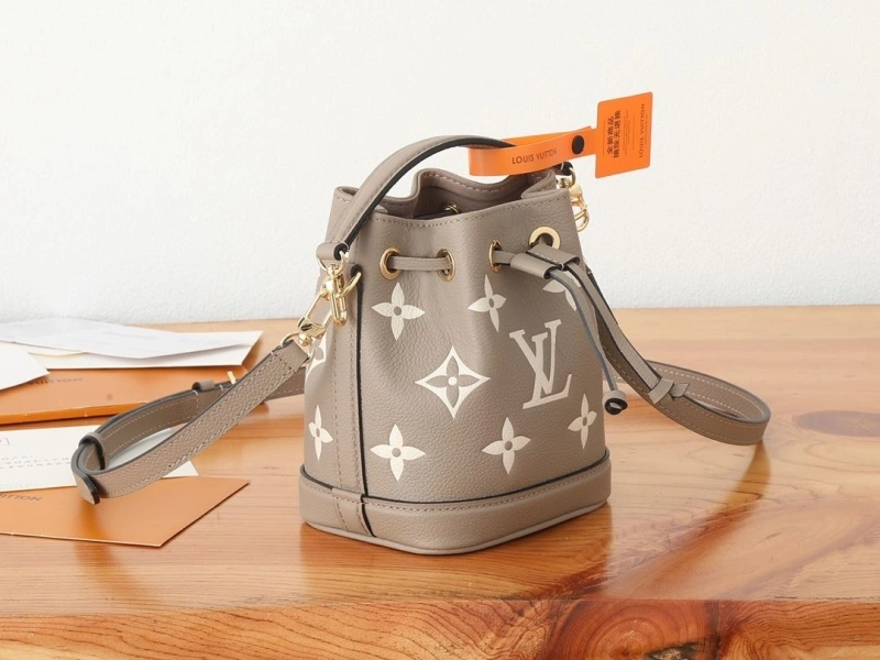 LV Bucket Bags 4081-0895