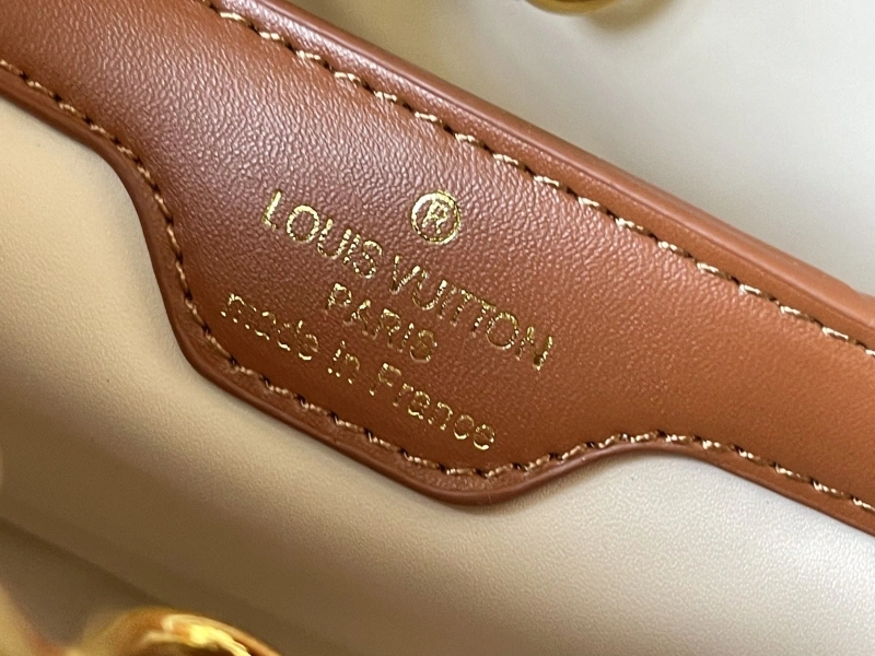 LV Capucines Bags 4081B-0434