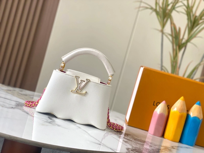 LV Capucines Bags 4081B-0438