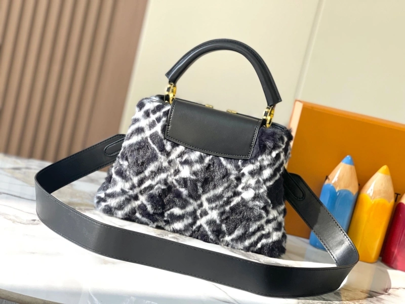 LV Capucines Bags 4081B-0445