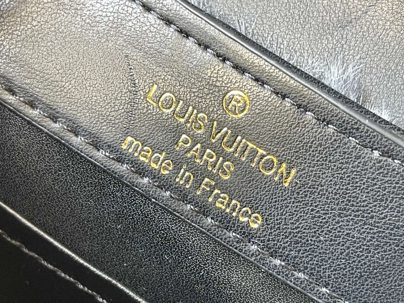 LV Capucines Bags 4081B-0446