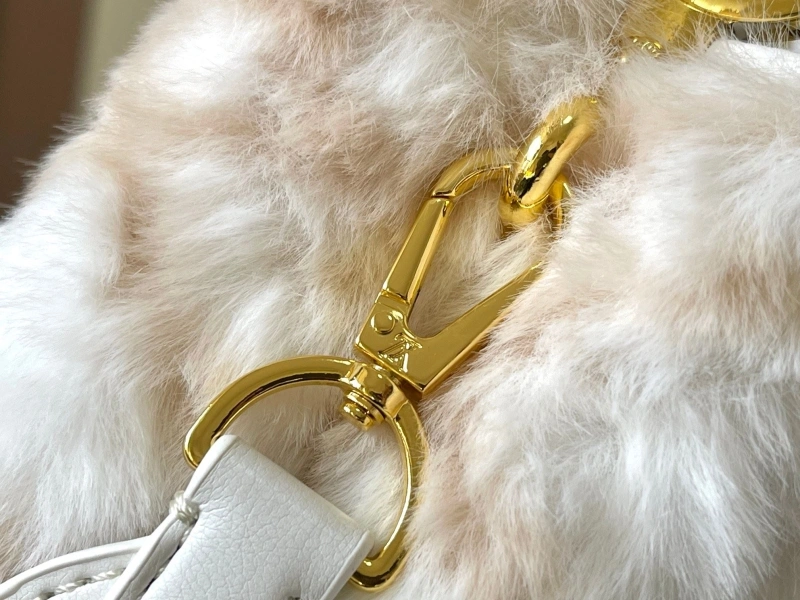 LV Capucines Bags 4081B-0450