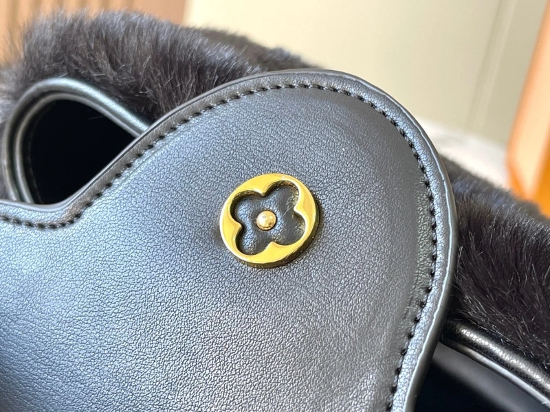 LV Capucines Bags 4081B-0455