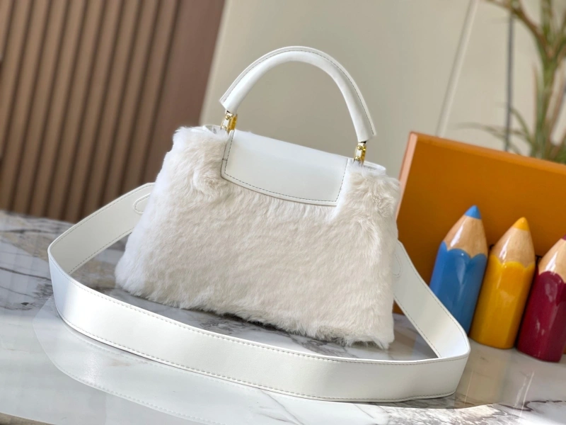 LV Capucines Bags 4081B-0457