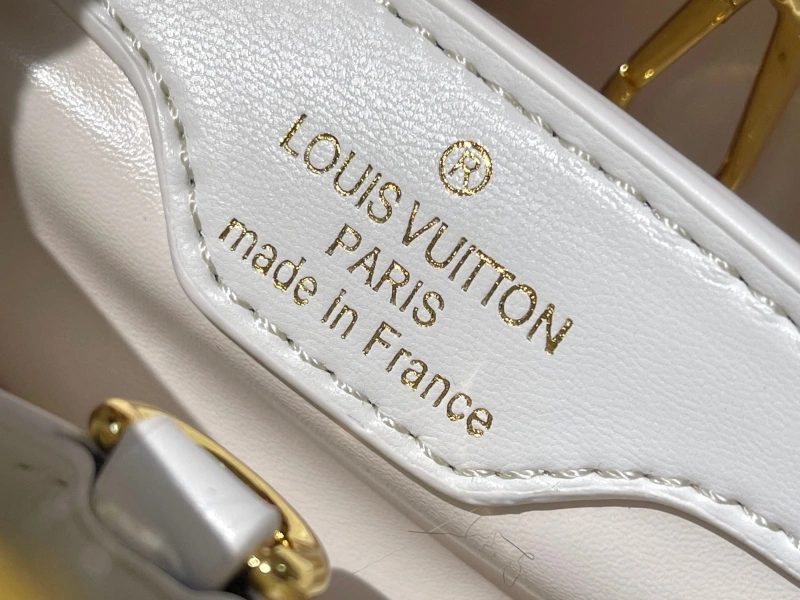 LV Capucines Bags 4081B-0457
