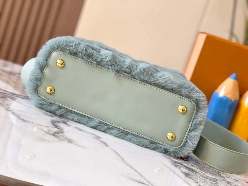 LV Capucines Bags 4081B-0459