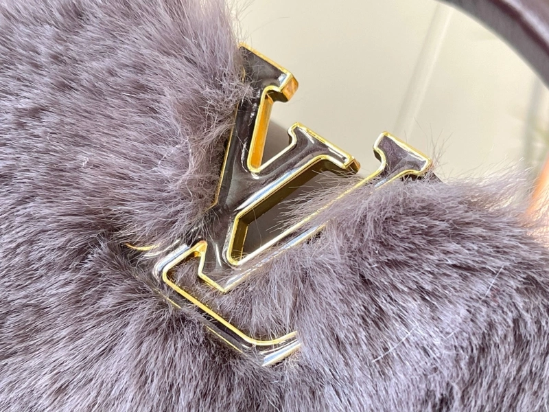 LV Capucines Bags 4081B-0462