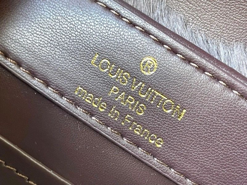 LV Capucines Bags 4081B-0462