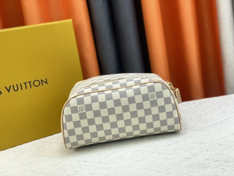 LV Cosmetic Bags 4081B-0542