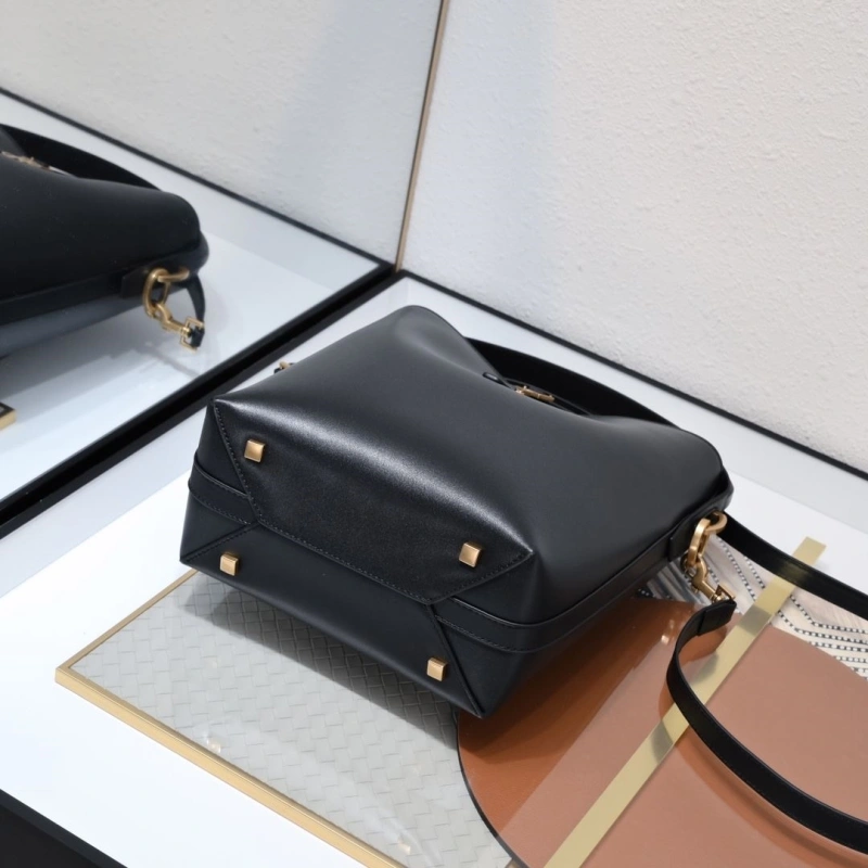 Y51 bucket bags 4081b-0763