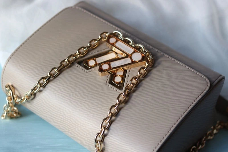 lv twist De*1m bags 4081b-0971