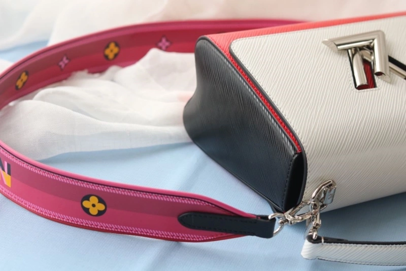 lv twist De*1m bags 4081b-0974