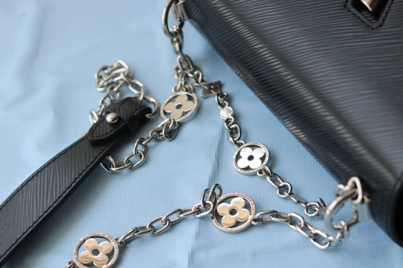 lv twist De*1m bags 4081b-0977