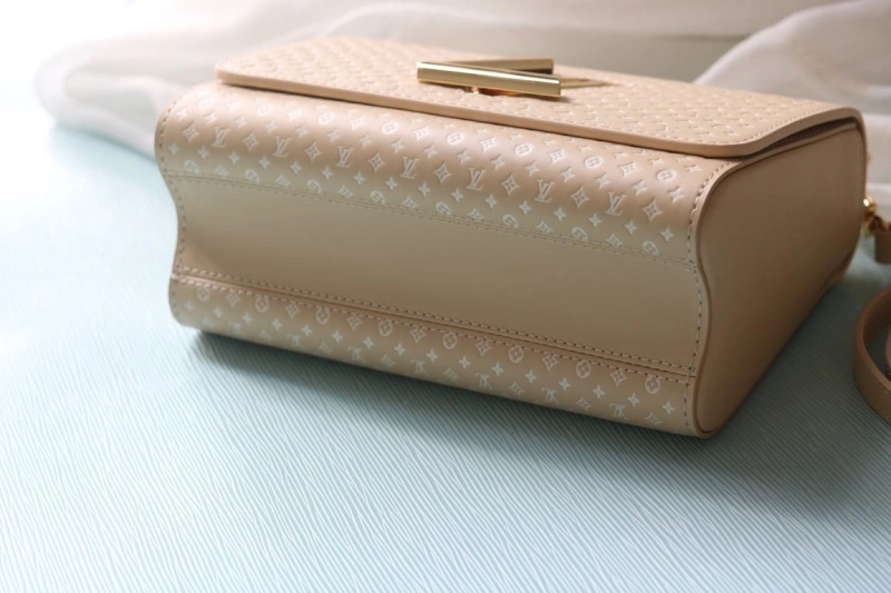 lv twist De*1m bags 4081b-0989