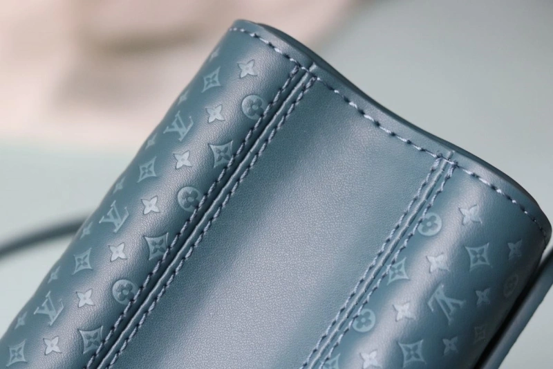lv twist De*1m bags 4081b-0990