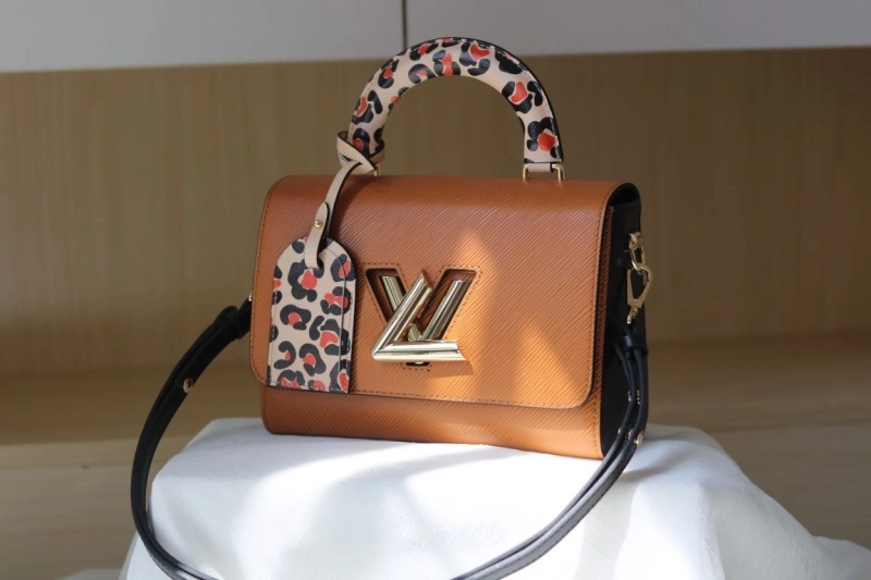 lv twist De*1m bags 4081b-0997