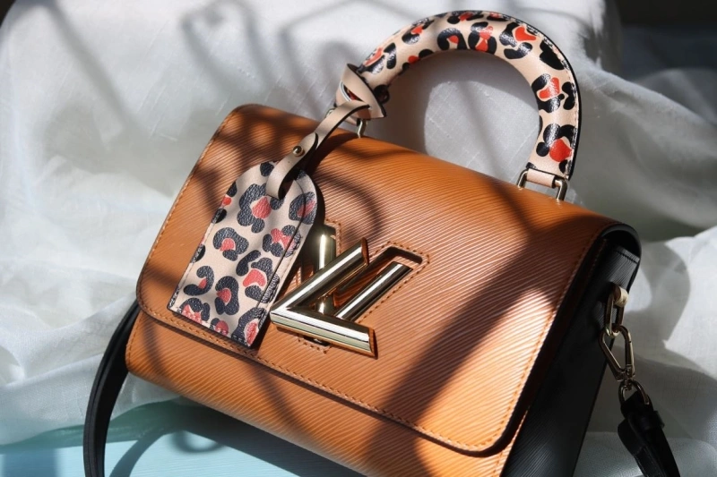 lv twist De*1m bags 4081b-0997