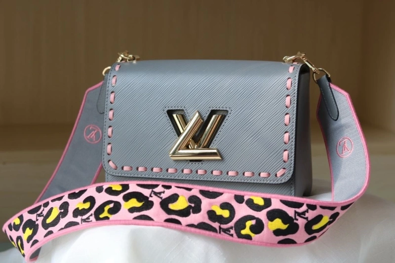 lv twist De*1m bags 4081b-1006