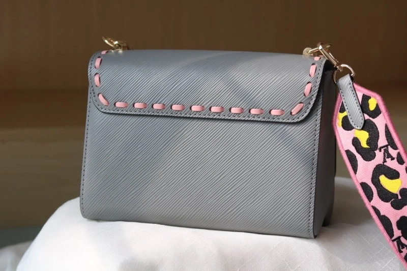 lv twist De*1m bags 4081b-1006