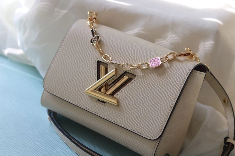 lv twist De*1m bags 4081b-1015