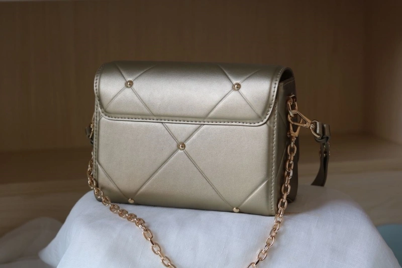 lv twist De*1m bags 4081b-1024