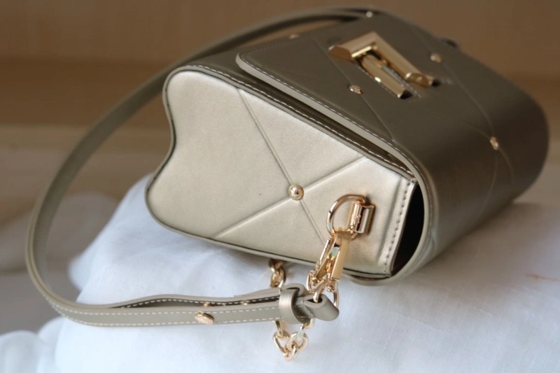 lv twist De*1m bags 4081b-1024