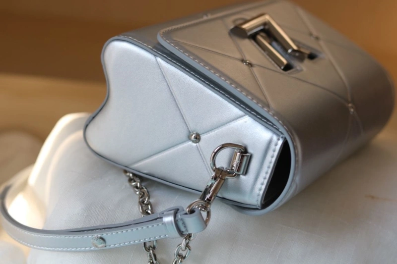 lv twist De*1m bags 4081b-1025