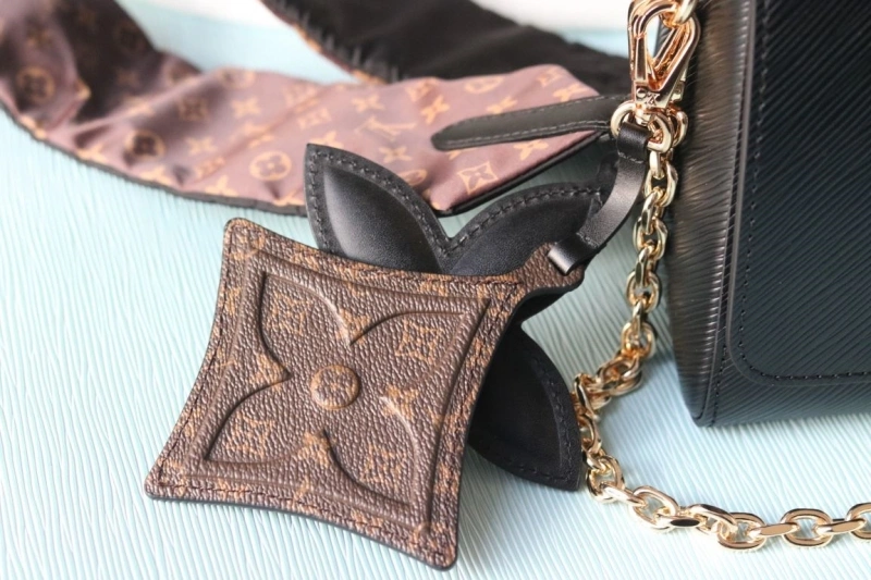 lv twist De*1m bags 4081b-1026