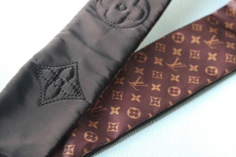 lv twist De*1m bags 4081b-1026