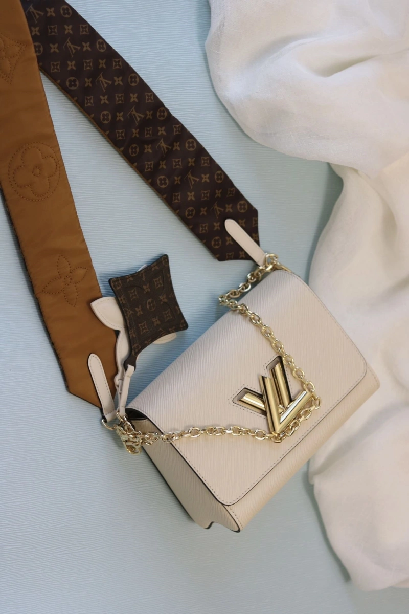lv twist De*1m bags 4081b-1027