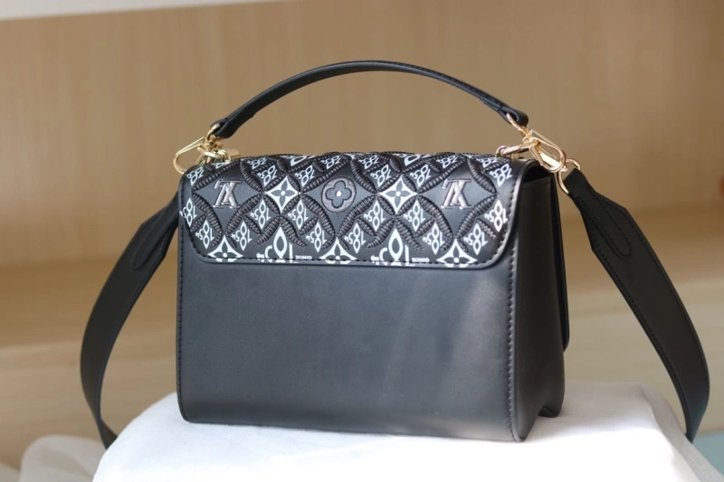 lv twist De*1m bags 4081b-1028