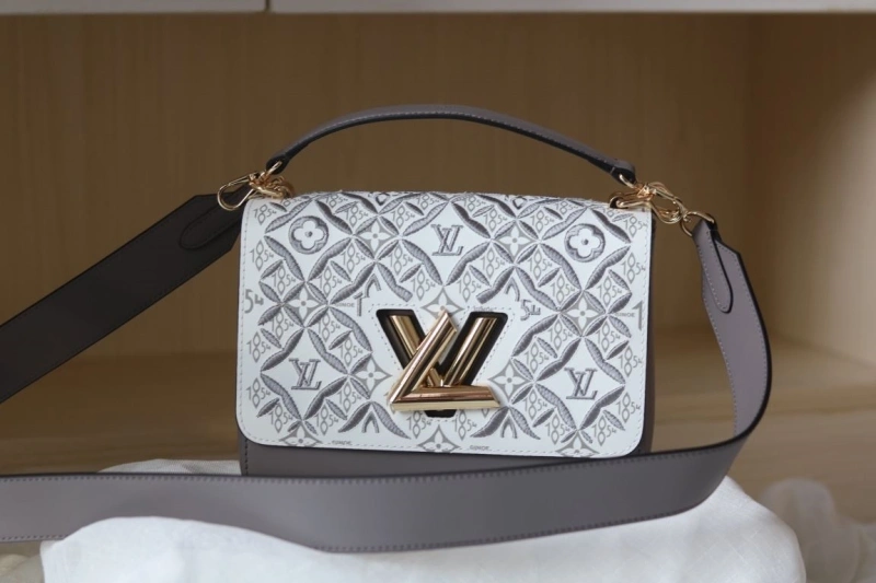 lv twist De*1m bags 4081b-1029