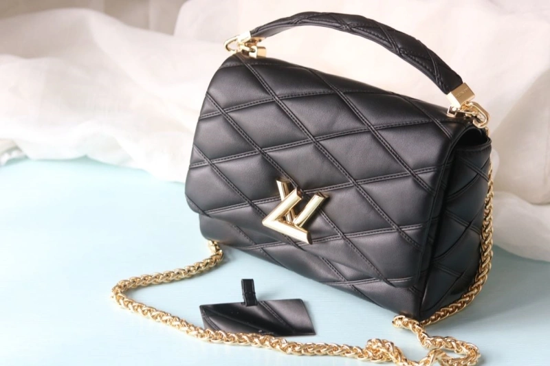 lv twist De*1m bags 4081b-1033