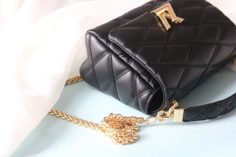 lv twist De*1m bags 4081b-1033