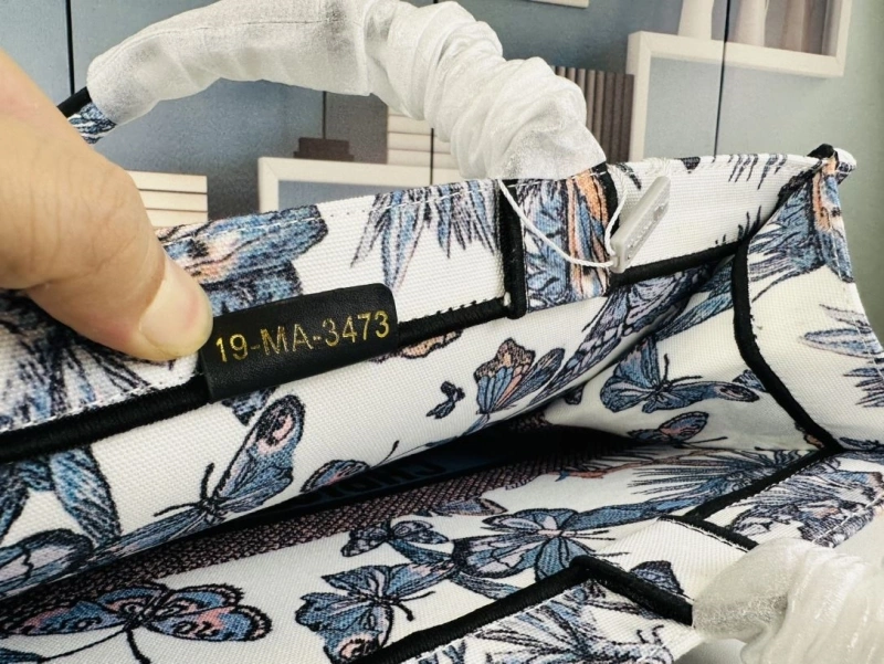 D10r shopping bags 4081b-1607