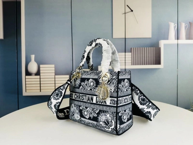 D10r shopping bags 4081b-1640