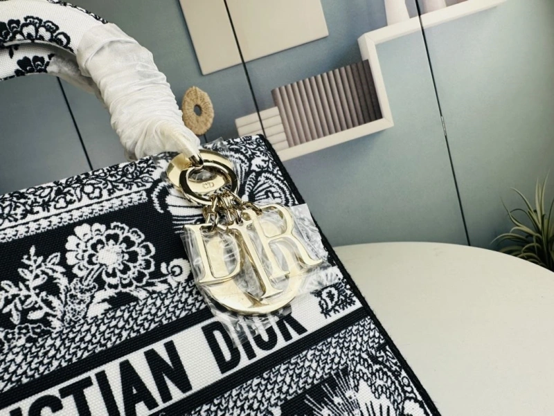 D10r shopping bags 4081b-1640