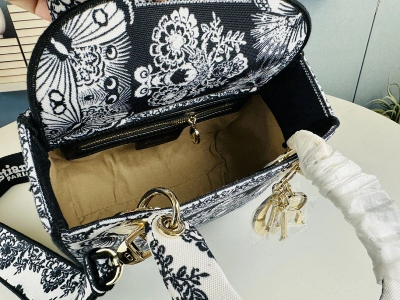 D10r shopping bags 4081b-1640