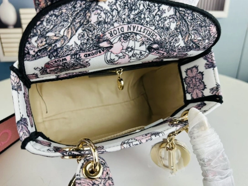 D10r shopping bags 4081b-1647