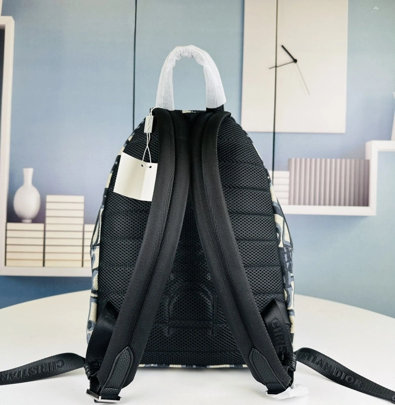 D10r backpacks 4081b-1681
