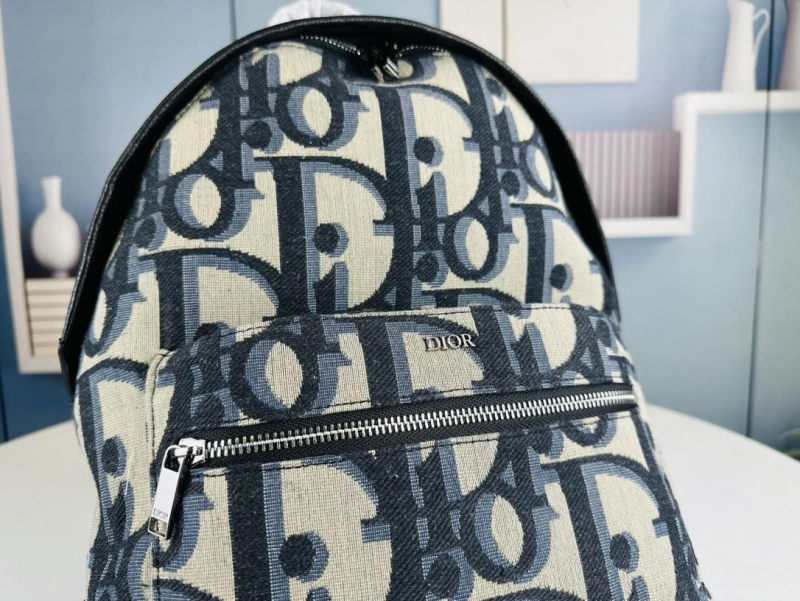 D10r backpacks 4081b-1681