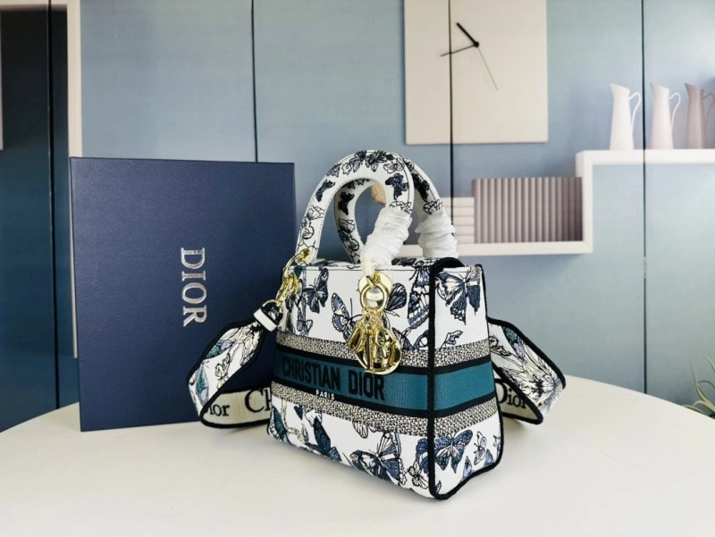 D10r shopping bags 4081b-1682