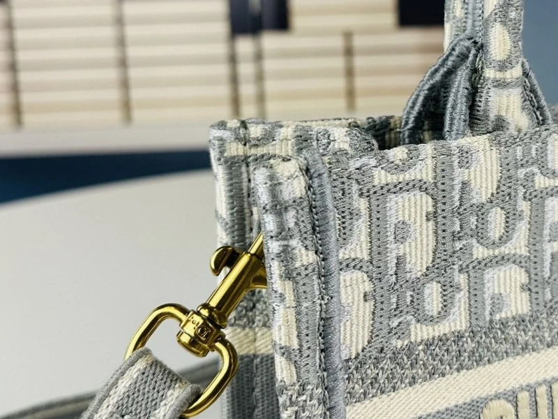 D10r shopping bags 4081b-1718
