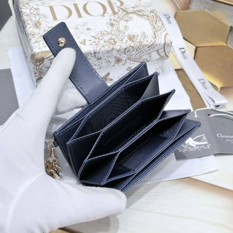 D10r wallet 4081b-1970